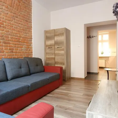 Class Apartment
